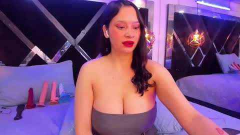 Snapshot of miacharloth chatting on February 2026 01:46:01 AM Mia online show from February 2026 01:46:01 AM