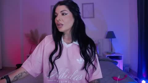 Snapshot of miacute4u chatting on May 2026 06:05:01 PM miacute4u online show from May 2026 06:05:01 PM