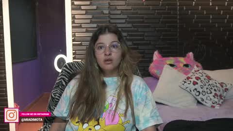 Mia online show from February 2025 02:18:01 AM