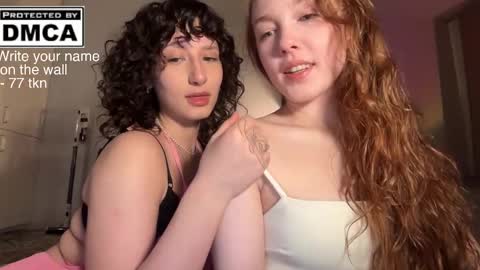 Snapshot of miafleur chatting on April 2026 11:32:02 PM Mia online show from April 2026 11:32:02 PM