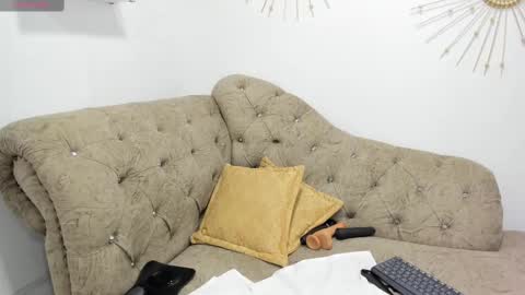 Snapshot of miah_bigboobs chatting on February 2025 11:53:01 AM Miah Collins online show from February 2025 11:53:01 AM