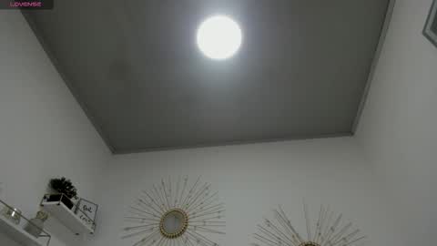 Snapshot of miah_bigboobs chatting on September 2025 07:28:01 PM Miah Collins online show from September 2025 07:28:01 PM