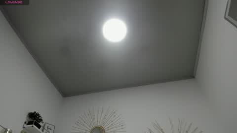 Snapshot of miah_bigboobs chatting on October 2025 11:19:01 AM Miah Collins online show from October 2025 11:19:01 AM