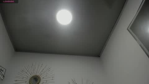 Snapshot of miah_bigboobs chatting on November 2025 11:51:01 PM Miah Collins online show from November 2025 11:51:01 PM