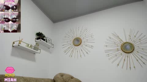 Snapshot of miah_bigboobs chatting on November 2025 08:30:01 PM Miah Collins online show from November 2025 08:30:01 PM