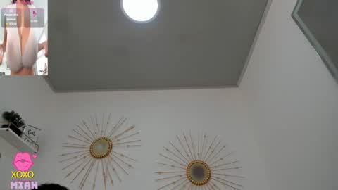 Snapshot of miah_bigboobs chatting on December 2025 11:47:01 AM Miah Collins online show from December 2025 11:47:01 AM