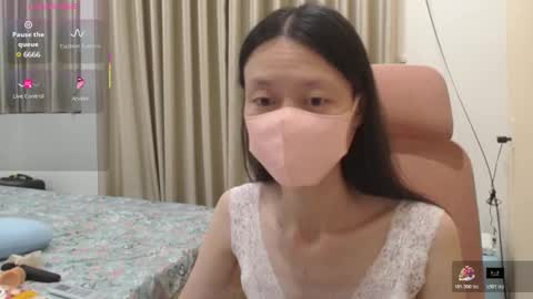 Snapshot of miahchan68 chatting on November 2025 02:39:01 PM miahchan68 online show from November 2025 02:39:01 PM