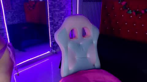 MIA VELEZ online show from March 2026 07:26:01 AM