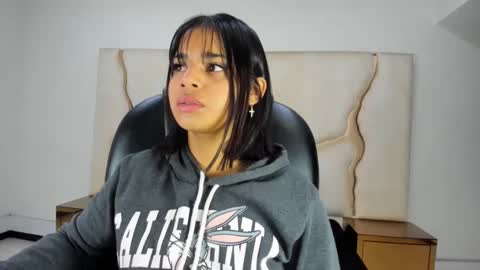 Snapshot of miahsex69 chatting on September 2025 03:21:02 AM miahsex69 online show from September 2025 03:21:02 AM