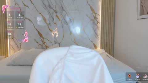 Snapshot of miajones_blowjob chatting on June 2026 02:21:01 PM miajones blowjob online show from June 2026 02:21:01 PM