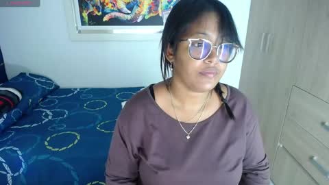 miajoseph_ online show from January 2025 03:59:01 AM