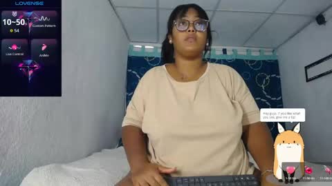 miajoseph_ online show from May 2026 03:33:01 AM