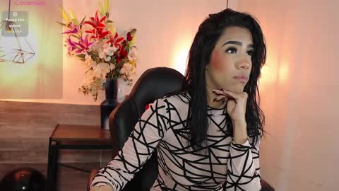 Snapshot of miakarsson chatting on March 2026 12:05:01 PM Mia online show from March 2026 12:05:01 PM