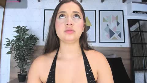 Snapshot of miakay1 chatting on October 2025 03:53:01 AM Mia online show from October 2025 03:53:01 AM