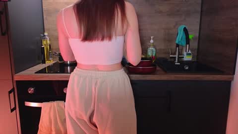 milanaaaa online show from January 2025 12:17:02 AM