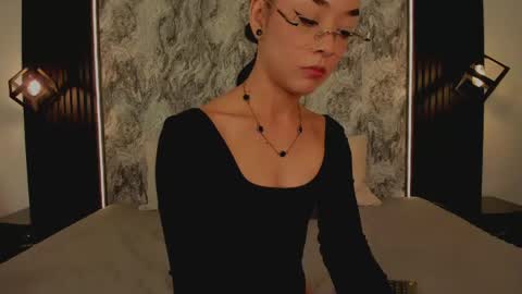 Snapshot of mialarouse chatting on March 2026 08:25:02 PM Mia Larouse online show from March 2026 08:25:02 PM