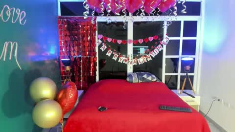 Snapshot of mialoraine chatting on February 2026 02:52:02 AM Mia 3 online show from February 2026 02:52:02 AM