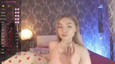 Snapshot of miamiameow chatting on June 2026 12:46:02 PM Mia online show from June 2026 12:46:02 PM