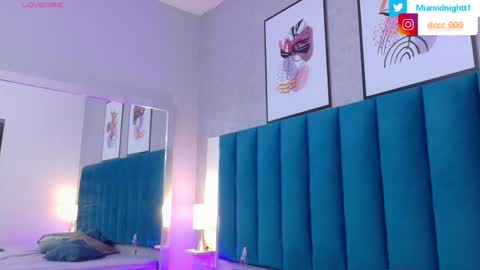 Mia  online show from April 2026 12:20:02 PM