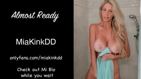Snapshot of miamilfs chatting on June 2026 12:28:02 PM Mia online show from June 2026 12:28:02 PM