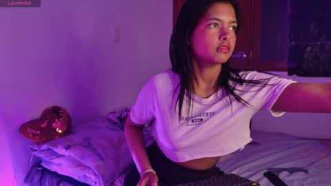 Mia Miller online show from November 2025 11:59:01 PM