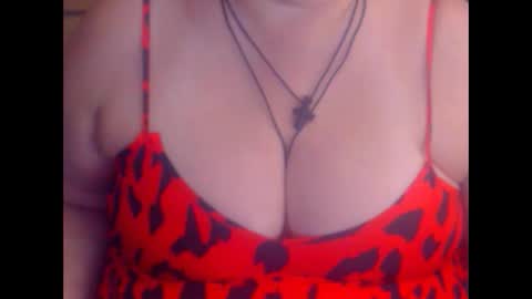 Snapshot of miamimistress chatting on October 2025 10:02:01 AM maya online show from October 2025 10:02:01 AM