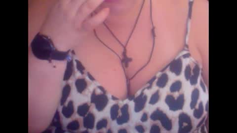 Snapshot of miamimistress chatting on October 2025 06:25:01 AM maya online show from October 2025 06:25:01 AM