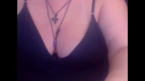 Snapshot of miamimistress chatting on November 2025 07:04:01 PM maya online show from November 2025 07:04:01 PM