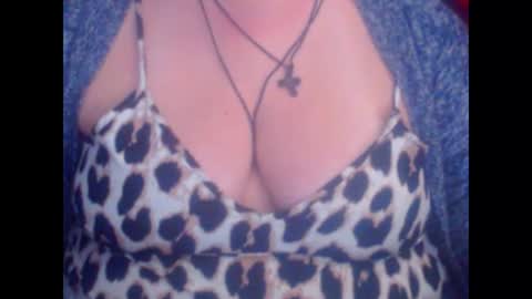 Snapshot of miamimistress chatting on November 2025 09:48:01 PM maya online show from November 2025 09:48:01 PM