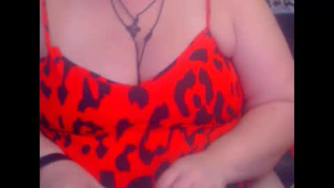 Snapshot of miamimistress chatting on November 2025 07:57:02 PM maya online show from November 2025 07:57:02 PM