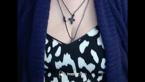 Snapshot of miamimistress chatting on November 2025 03:27:02 PM maya online show from November 2025 03:27:02 PM