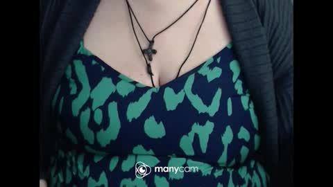 Snapshot of miamimistress chatting on December 2025 02:54:01 PM maya online show from December 2025 02:54:01 PM