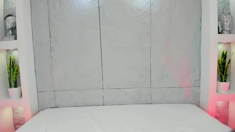 Snapshot of miamistrex chatting on October 2025 04:02:01 AM Mia Mistrex online show from October 2025 04:02:01 AM