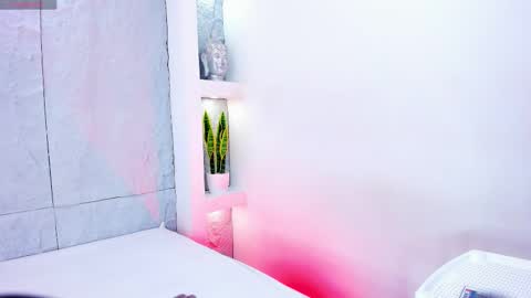 Snapshot of miamistrex chatting on November 2025 04:23:02 AM Mia Mistrex online show from November 2025 04:23:02 AM