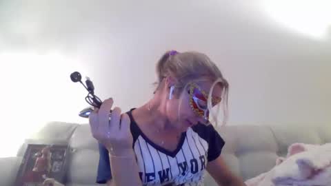 Snapshot of miamitransgirl305 chatting on March 2026 02:17:02 AM miamitransgirl305 online show from March 2026 02:17:02 AM