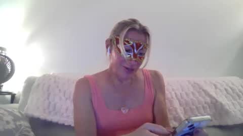 Snapshot of miamitransgirl305 chatting on April 2026 03:04:02 AM miamitransgirl305 online show from April 2026 03:04:02 AM