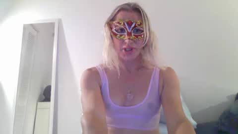 Snapshot of miamitransgirl305 chatting on April 2026 12:30:02 AM miamitransgirl305 online show from April 2026 12:30:02 AM
