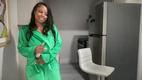 Snapshot of miamiworld chatting on March 2026 07:35:01 AM MiamiWorld online show from March 2026 07:35:01 AM