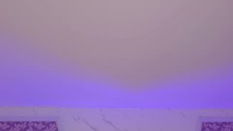 Mia   -5 7001400 Follow  online show from October 2025 01:09:02 PM