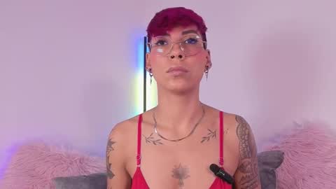 Mia Morgann online show from November 2025 01:33:02 PM
