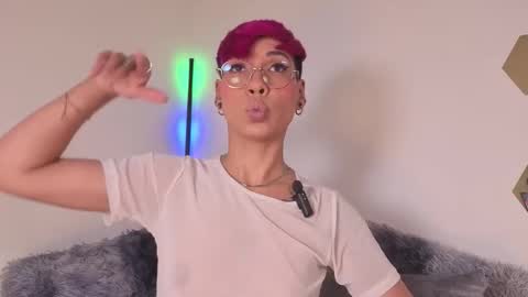 Mia Morgann online show from November 2025 01:55:02 PM