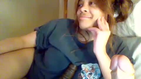 Snapshot of miamuffin8 chatting on December 2024 08:12:01 AM MiaMuffn online show from December 2024 08:12:01 AM