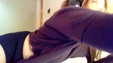 Snapshot of miamuffin8 chatting on December 2024 11:46:01 AM MiaMuffn online show from December 2024 11:46:01 AM