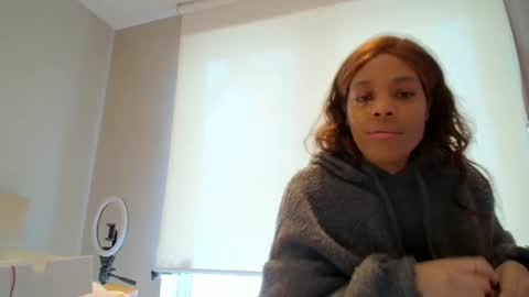 Snapshot of miamuffin8 chatting on December 2024 04:46:02 PM MiaMuffn online show from December 2024 04:46:02 PM