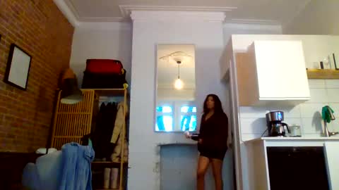 Snapshot of miamuffin8 chatting on September 2025 06:19:02 PM MiaMuffn online show from September 2025 06:19:02 PM