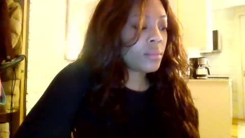 Snapshot of miamuffin8 chatting on September 2025 10:11:01 PM MiaMuffn online show from September 2025 10:11:01 PM