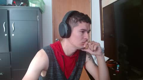 Snapshot of miaou_miaou chatting on February 2025 02:50:02 PM miaou_miaou online show from February 2025 02:50:02 PM