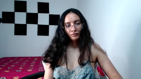 Snapshot of miaportman chatting on October 2025 03:21:02 PM MIAPORTMANN online show from October 2025 03:21:02 PM