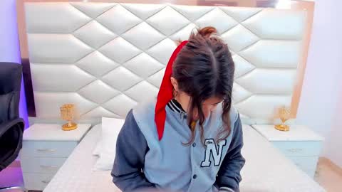 Sweetie Mia online show from February 2025 12:39:02 PM