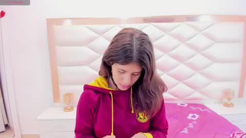 Sweetie Mia online show from March 2025 12:30:02 PM